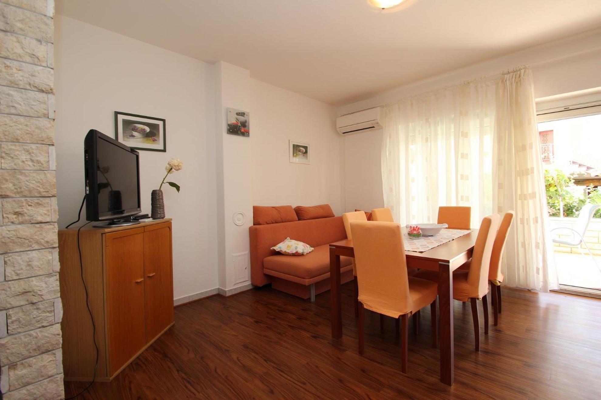 Apartments Rose โปเรช ภายนอก รูปภาพ