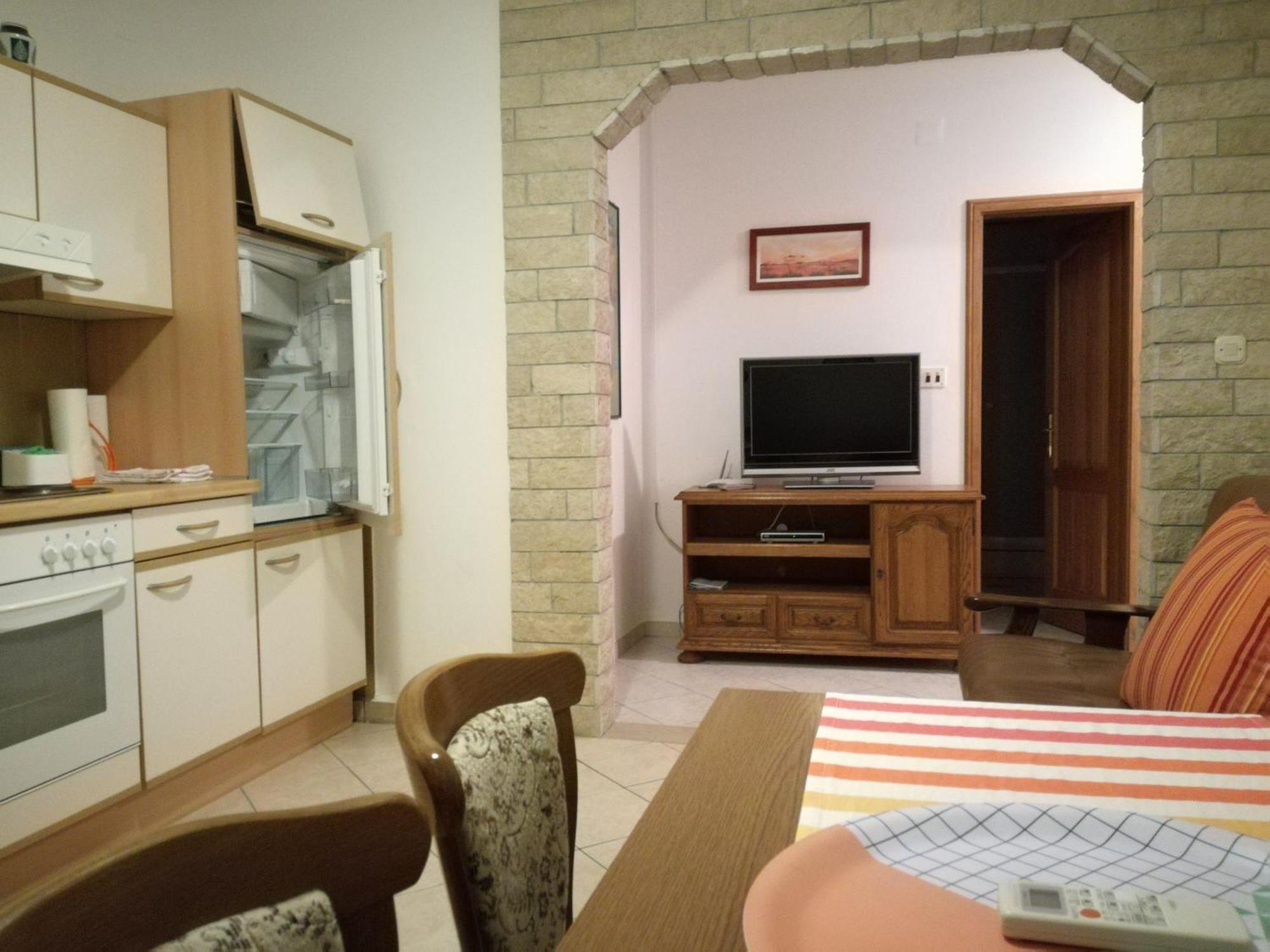 Apartments Rose โปเรช ภายนอก รูปภาพ